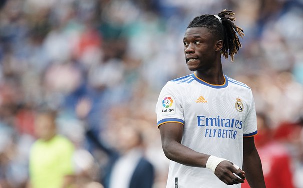 NBA拉拉队体重要求_拉拉队员待遇低违法_nba拉拉队