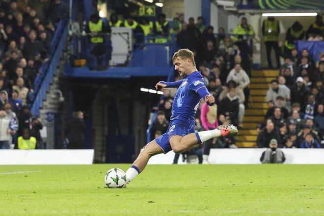 "霍尔深情寄语：无比憧憬重踏华沙莱吉亚绿茵，波兰足球魅力无限"