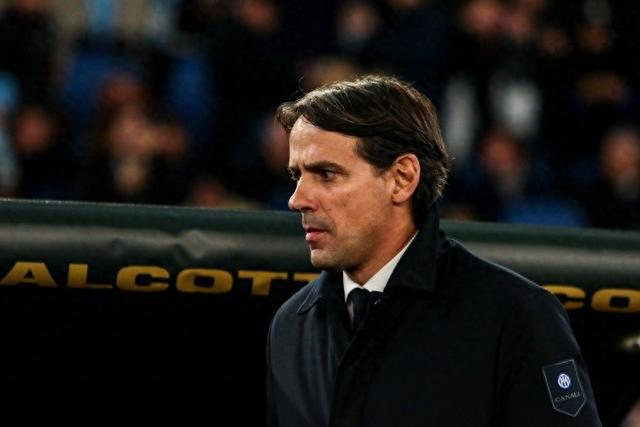 "辉煌里程碑：小因扎吉创国米执教主场神话，五大联赛暂屈居曼城红军之后：54胜的荣耀之旅"