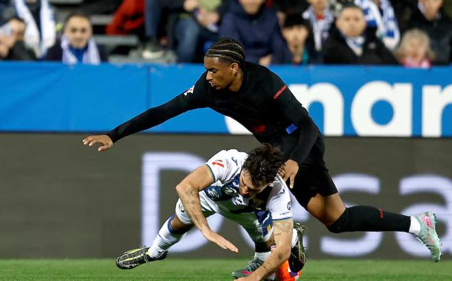 "突发消息：巴塞罗那铁卫巴尔德拉拉伤告急，或将缺席关键的国王杯决赛"