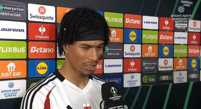 "华沙莱吉亚中场惊叹斯坦福桥奇迹：客战胜利如梦幻，主场所需反思提升"