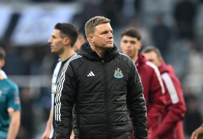 "纽卡斯尔助理教练揭示：球员体能逼近极限，未来五场决战决定赛季走势"