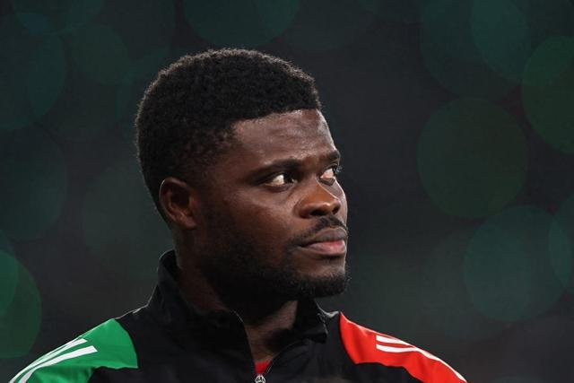 "阿森纳坚守宝剑，帕尔特伊展现出留队决心：情愿接纳独特年限合同"