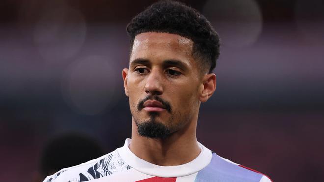 "皇家马德里瞄准英超铁闸：瞄准免签亿元中坚，阿森纳合同难题浮现，萨利巴冠军之心的归属抉择"