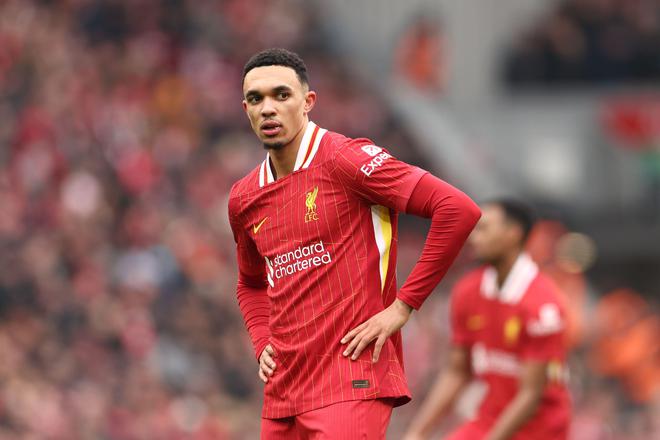 "佩蒂特观察：皇马拥趸对姆巴佩与维尼修斯的嘘声背后，阿诺德的挑战与祝福"