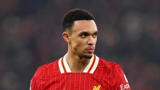 "利物浦时代告终：阿诺德确认赛季结束后将告别安菲尔德新篇章"