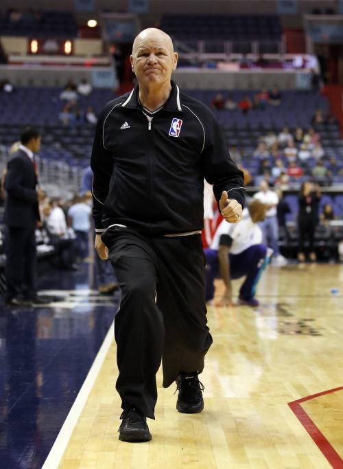 裁判权威性探讨_nba骂裁判_NBA判罚规则