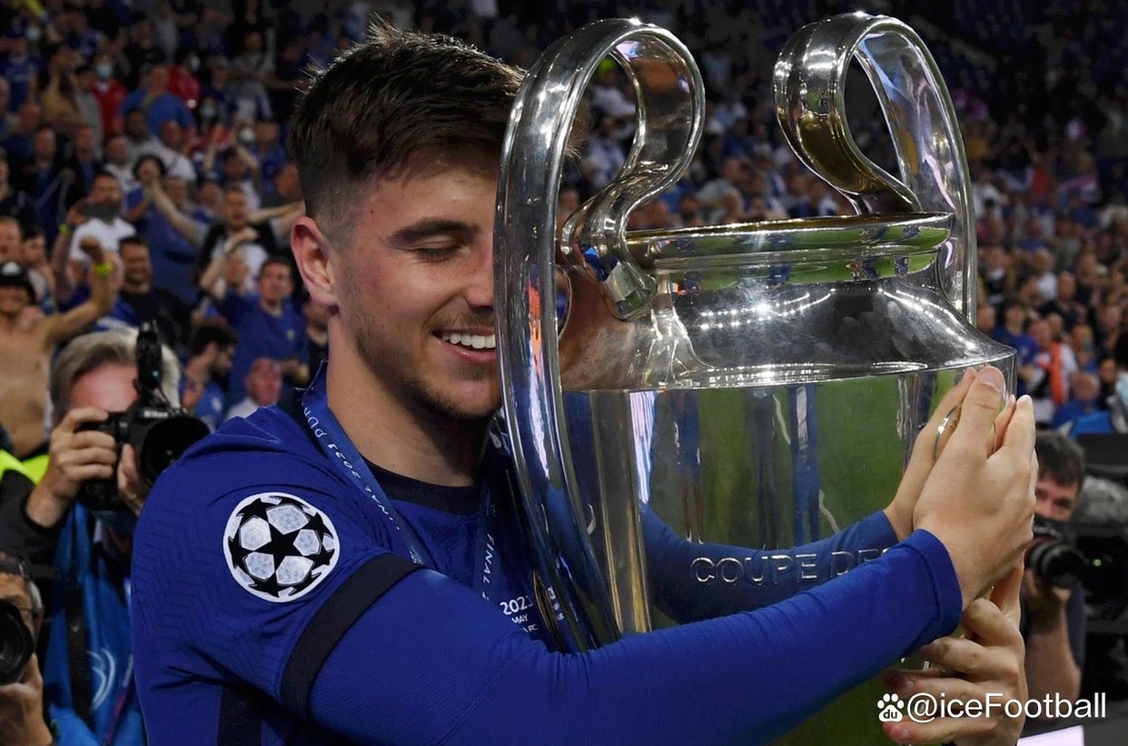 世界杯新星_卡塔尔世界杯 新星表现 埃斯图皮尼安久保建英