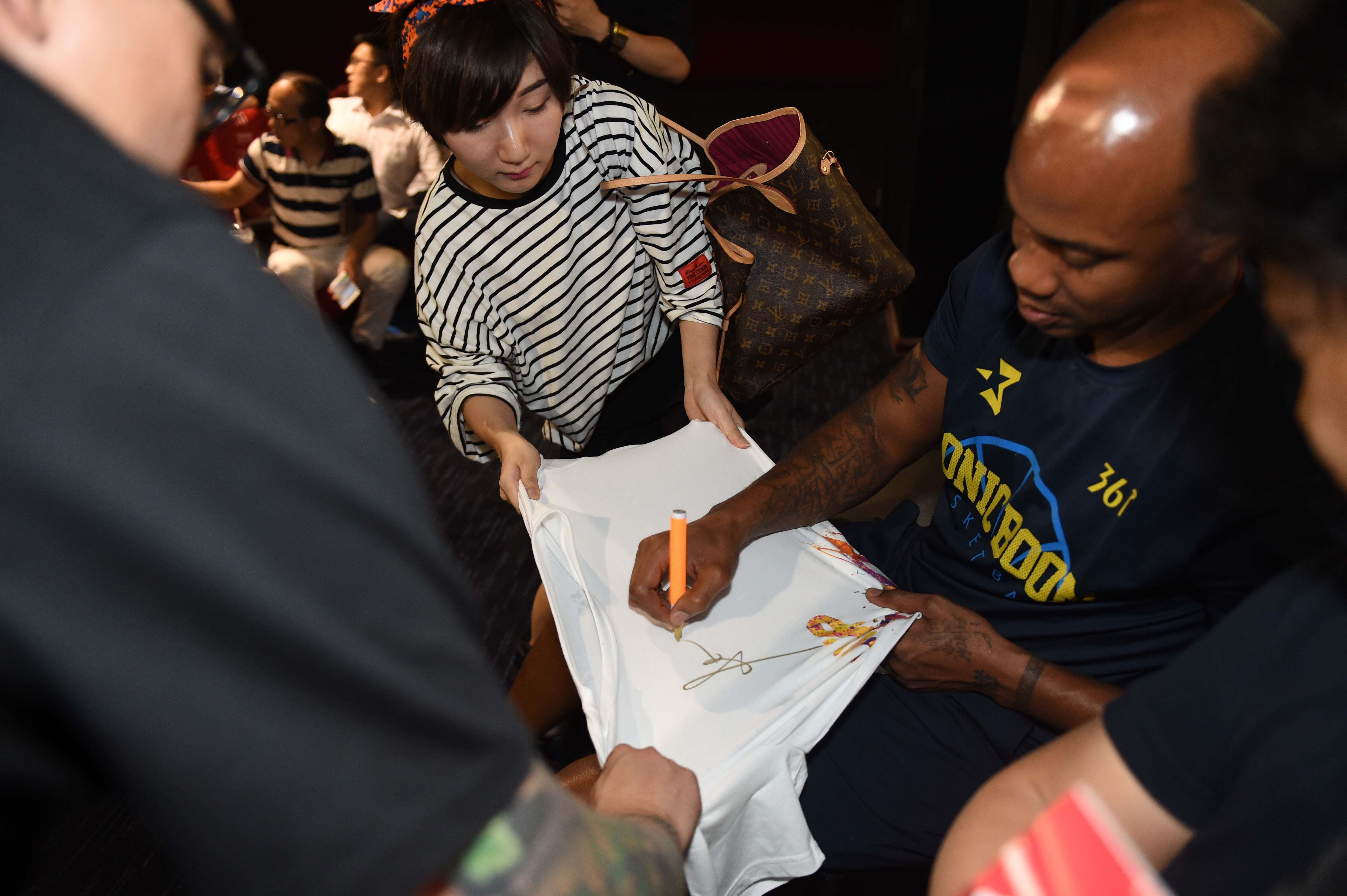 cba马布里数据_马布里 CBA 职业生涯总薪水