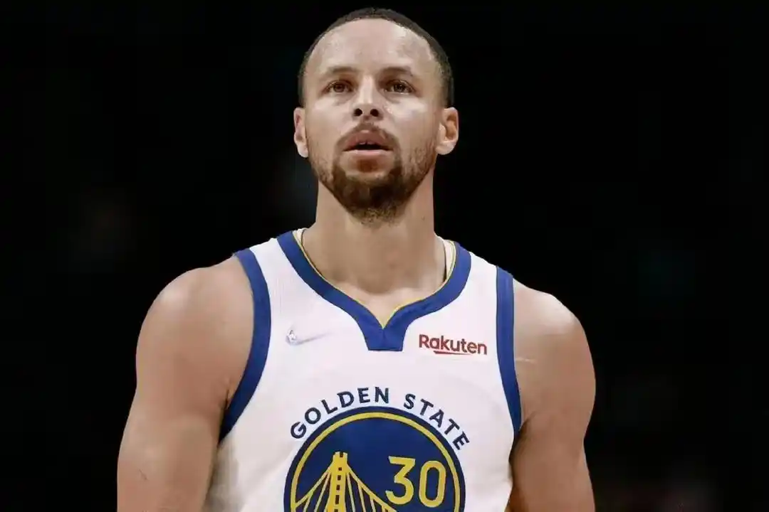 NBA快攻能力分级_nba十大快攻_杜兰特快攻特点