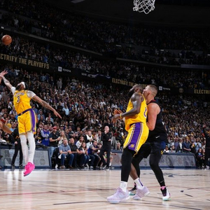 NBA年度十大绝杀时刻_欧文神仙抛投绝杀_nba赛季绝杀