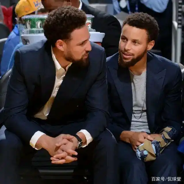 黑人球员基因改良选择白人女性_NBA黑人球员娶白人女性原因_nba黑人球星娶白人