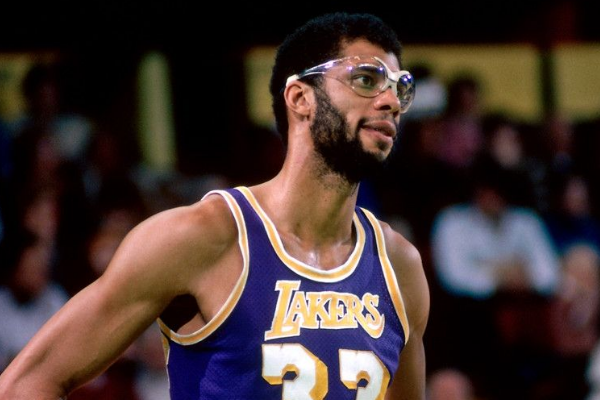 勒布朗詹姆斯得分记录_NBA历史得分排行榜_最新nba得分排名