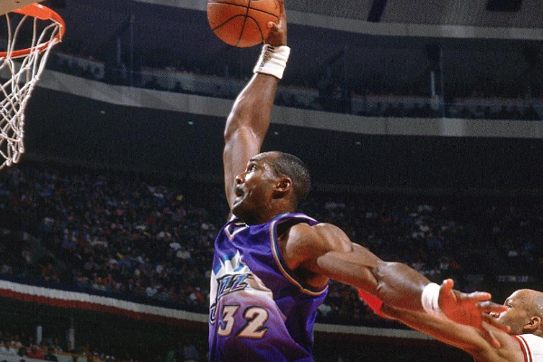 勒布朗詹姆斯得分记录_NBA历史得分排行榜_最新nba得分排名