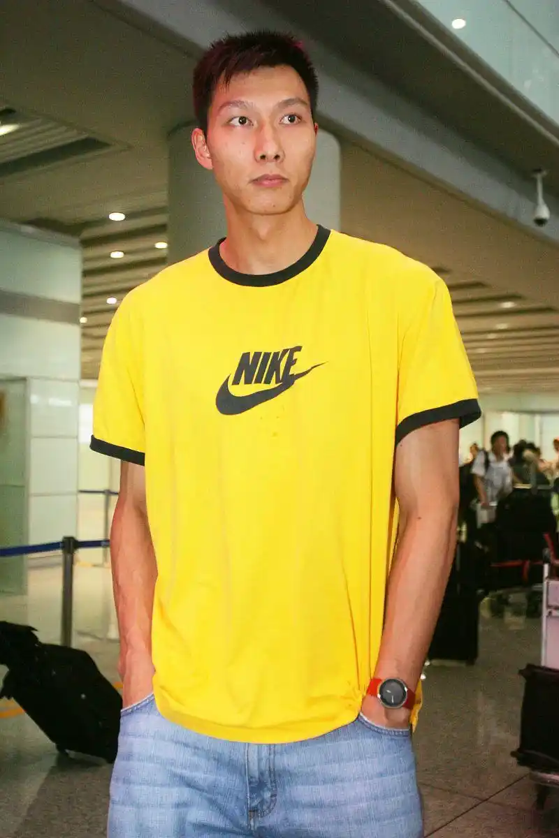 NBA赛季票务市场_NBA球队票价差异_nba一场球门票收入