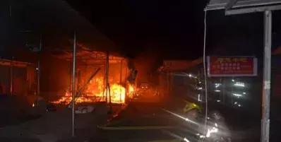 世界杯配烧烤_烧烤摊火灾隐患_世界杯烧烤摊安全