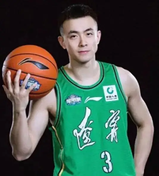 cba最低身高是_CBA最矮球员名单_各队身高最矮球员表现