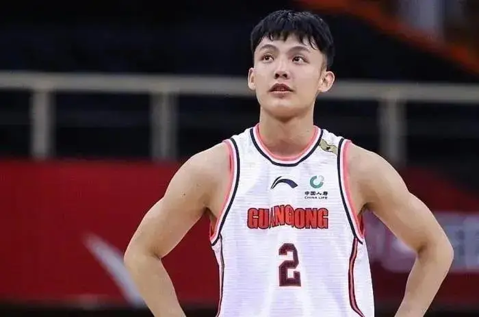 CBA最矮球员名单_cba最低身高是_各队身高最矮球员表现