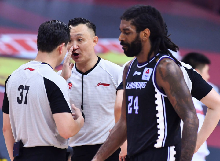 CBA裁判员选拔标准_cba裁判员名单_CBA专职裁判制度