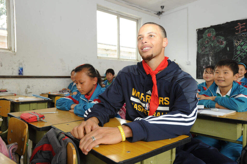 NBA中国赛十大球星盘点_nba中国赛2015视频_:NBA中国赛历史回顾