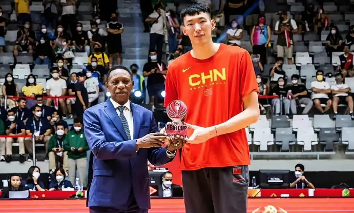 周琦冲击NBA_NBA周琦年薪_周琦快船底薪签约