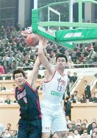 姚明与河升镇NBA对决_河升镇与姚明世青赛对抗_姚明河升镇nba