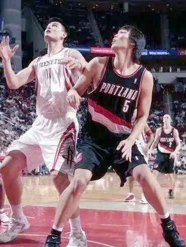 姚明与河升镇NBA对决_河升镇与姚明世青赛对抗_姚明河升镇nba